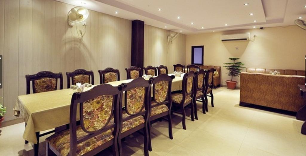 Hotel Jasmine Haridwār Extérieur photo