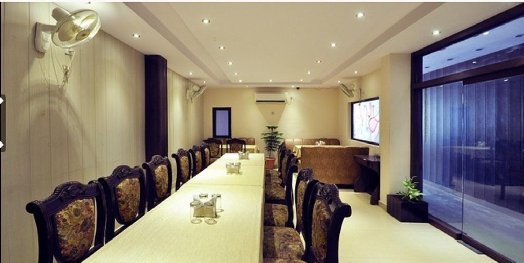 Hotel Jasmine Haridwār Extérieur photo